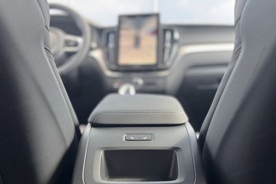 Volvo XC60 T6 Plug-In Hybrid AWD Plus Dark aut