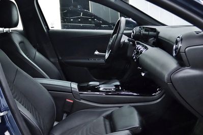 Mercedes Klasa A A 180 7G-DCT