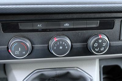 Volkswagen Transporter L2H1