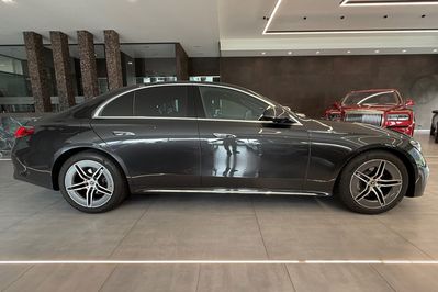 Mercedes E Klasa 200 4MATIC AMG Line