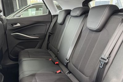 Opel Crossland X 1.2 Elegance Business Pack