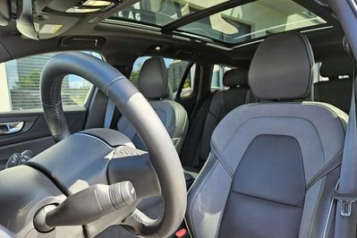 Volvo V60 B4 B Ultra Dark aut