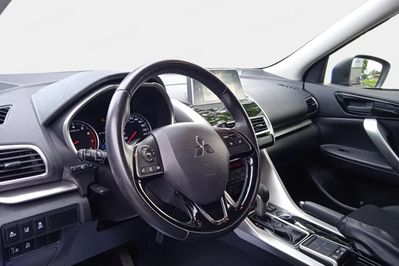 Mitsubishi Eclipse Cross 1.5 T GPF  Invite Plus CVT