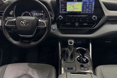 Toyota Highlander 2.5 Hybrid Prestige 4x4