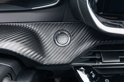 Peugeot 2008 Allure e-DCS 1.2 mHEV