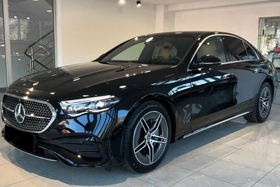 Mercedes Klasa E 220 d  4-Matic AMG