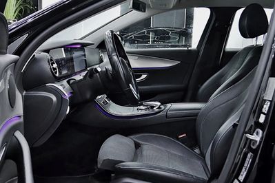 Mercedes Klasa E 220 d 4-Matic 9G-TRONIC