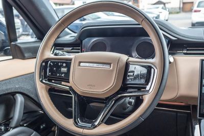 Land Rover Range Rover Sport S D300 Dynamic HSE