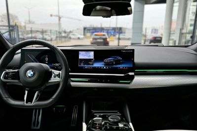 BMW Seria 5 520d xDrive M Sport