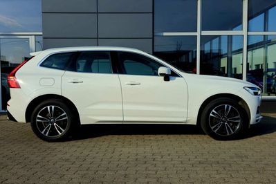 Volvo XC60 T4 Momentum Pro