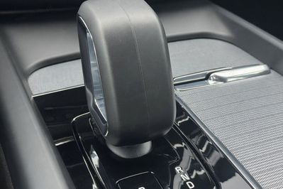 Volvo XC60 B5 B AWD Plus Dark aut