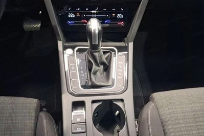 Volkswagen Passat 1.5 TSI  DSG