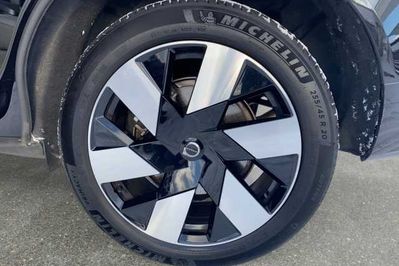 Volvo XC60 T6 Plug-In Hybrid AWD Ultra Bright