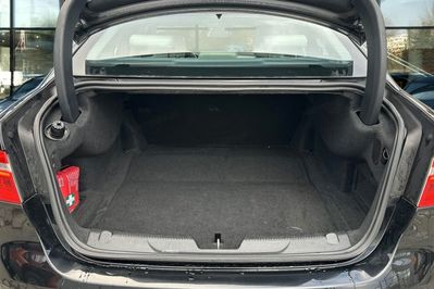 Jaguar XE 2.0 D Prestige aut