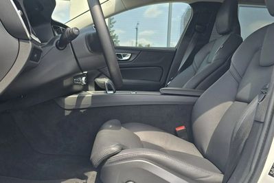 Volvo V60 B4 B Plus Dark aut