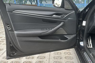 BMW Seria 5 520d xDrive M Sport