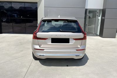 Volvo XC60 B5 AWD Plus Bright
