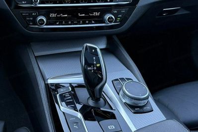 BMW Seria 5 530e iPerformance M Sport