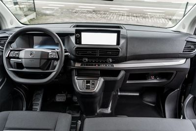 Citroen Jumpy XL L2H1 Zabudowa Brygadowa EAT8