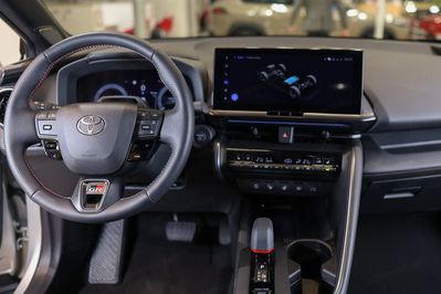 Toyota C-HR 2.0 Hybrid Dynamic Force Gr Sport Awd