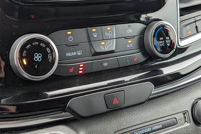 Ford Tourneo Custom L2H1 AT