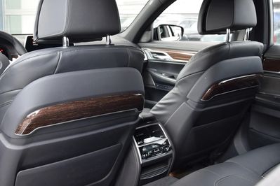 BMW Seria 7 750d xDrive M Sport