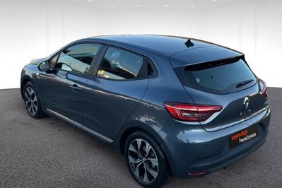 Renault Clio Limited 1.6 E-Tech Hybrid AT