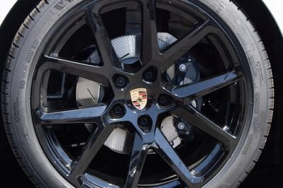 Porsche Panamera 4 E-Hybrid