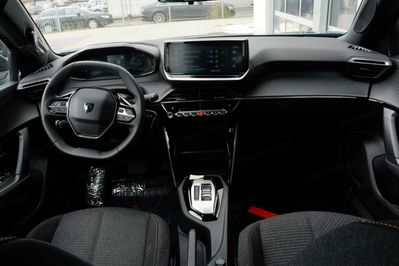 Peugeot 2008 Edition e-DCS6 PureTech mHEV