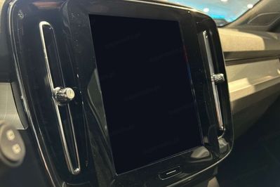 Volvo XC40 B3 Plus Dark