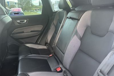 Volvo XC60 B4 B R-Design