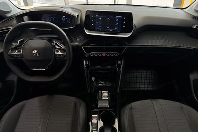 Peugeot 208 1.2 PureTech Allure S&S EAT8