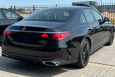 Mercedes Klasa E 220 d  4-Matic AMG
