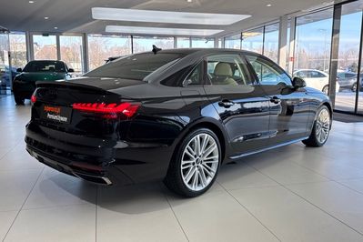 Audi A4 35 TFSI S Line