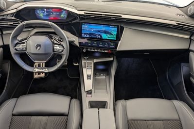 Peugeot 408 GT 1.2 mHEV e-DCS6