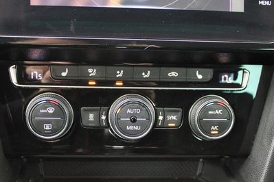 Volkswagen Passat 2.0 TDI R-Line DSG