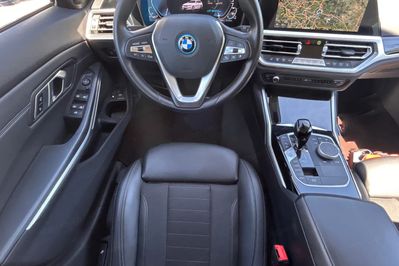 BMW Seria 3 320E Xdrive Sport Line