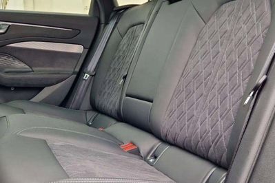 Audi A6 TDI quattro S line Avant