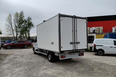 Renault Master L3 Kontener Izoterma 8EP AT9