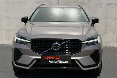 Volvo XC60 B5 B AWD Plus Dark