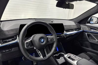 BMW iX2 eDrive20 M Sport