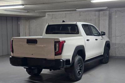Toyota HiLux mHEV Double Cab Active 4x4 aut