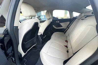 BMW Seria 2 218i Sport Line