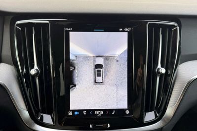 Volvo V60 B4 B Plus Dark