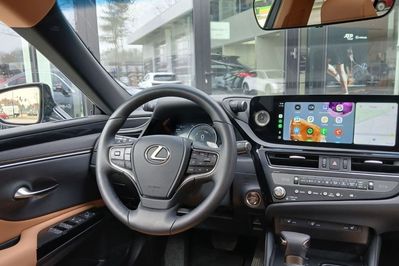 Lexus ES 300h Business Edition