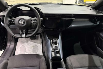 Alfa Romeo Junior 1.2 Ibrida Q4