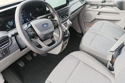 Ford Transit Custom Kombi M1 L2H1 Limited 320