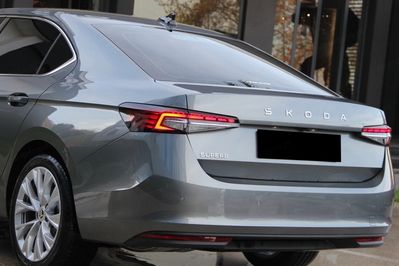 Skoda Superb Drive 2.0 TSI DSG