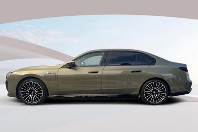 BMW Seria 7 M760e PHEV xDrive Individual Edition sport-aut