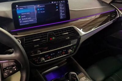 BMW Seria 5 530e xDrive aut